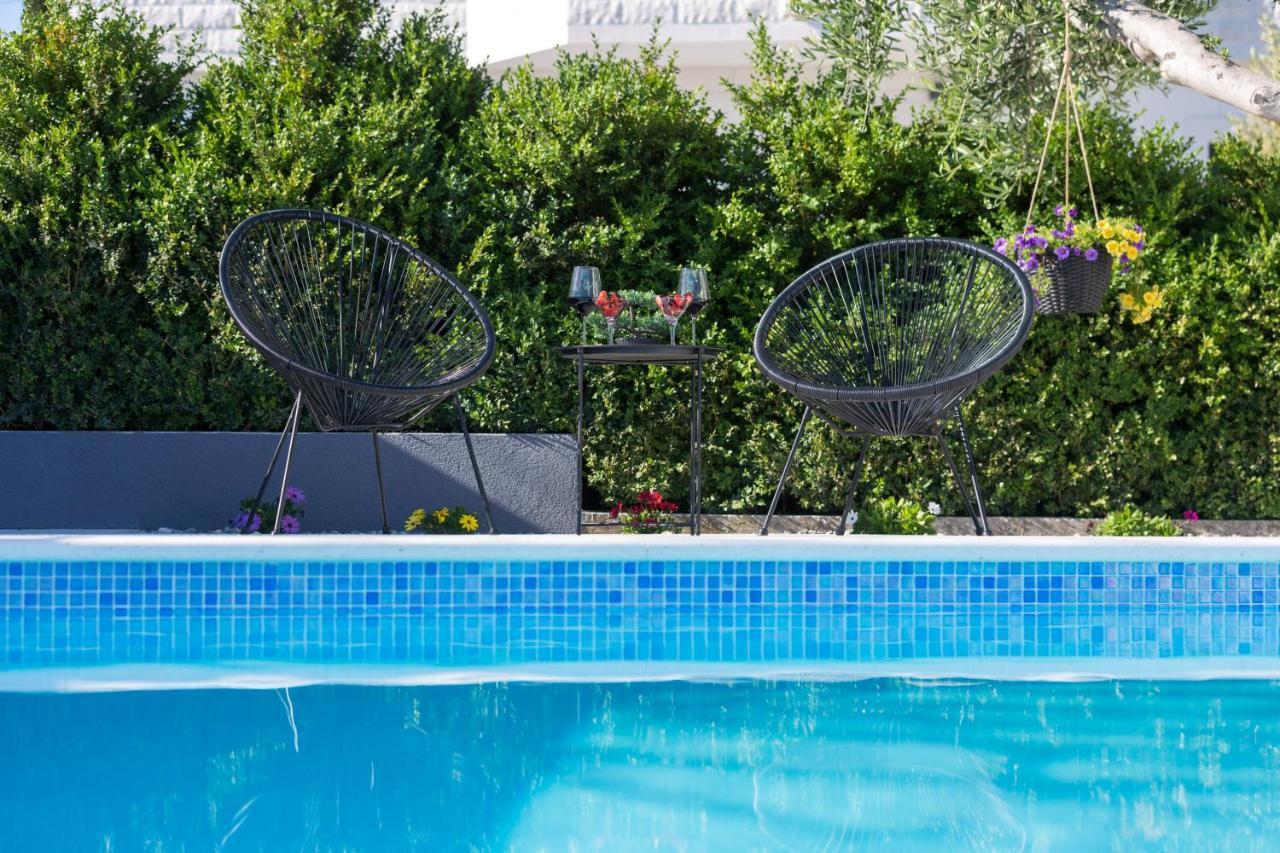 Apartments Lidija - Sea View Apartment With Exclusive Right Of Using Hot Tub Or Split Level Apartment With Exclusive Right Of Using Pool Podstrana Exterior foto